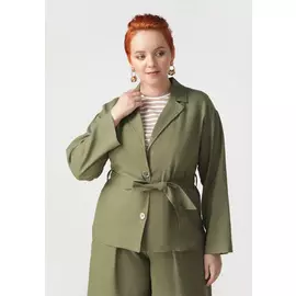 Пиджак с английским воротником и поясом