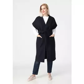 Жилет с накладными карманами и поясом