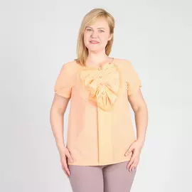 Блуза приталенного кроя со съемным воротником жабо