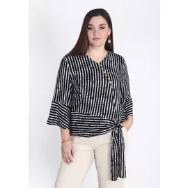 Блуза с декоративным бантом и рукавом 3/4