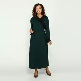 Халат с кружевными вставками