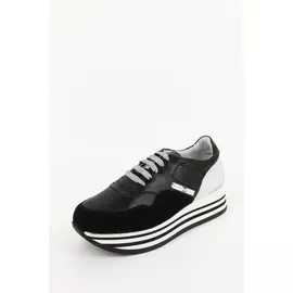 Кроссовки на оригинальной подошве