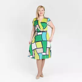 Платье приталенного кроя с дизайнерским орнаментом