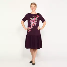 Платье с вышивкой и воланом