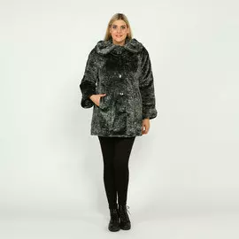 Шуба на пуговицах с карманами