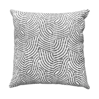 Декоративная подушка Адель 45x45 см цвет черно-белый