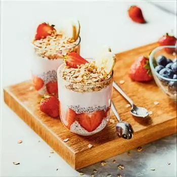 Картина на стекле «Клубн десерт» стекло 30х30 см