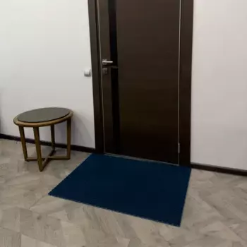 Коврик универсальный Капелька 75x105 см цвет темно-синий