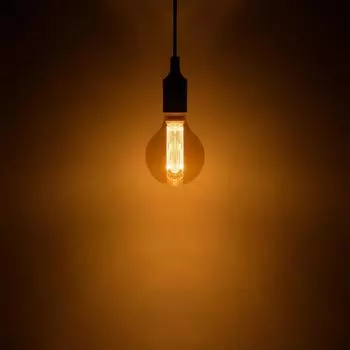 Лампа светодиодная филаментная Gauss Vintage G95 E27 230 В 4 Вт шар 220 лм свет янтарный