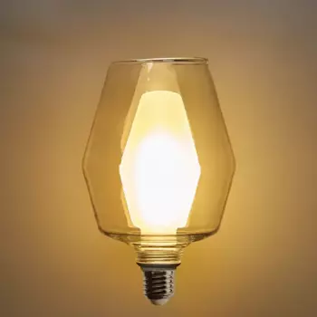 Лампа светодиодная Voltega 8547 E27 220-240 В 4 Вт фигурная 440 лм теплый белый свет