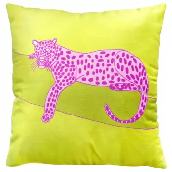 Подушка Простые вещи Леопард 40x40 см цвет розовый