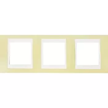 Рамка для розеток и выключателей Schneider Electric Unica 3 поста, цвет зелёное яблоко/белый