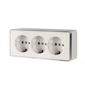 Розетка тройная накладная Werkel Gallant с заземлением цвет слоновая кость