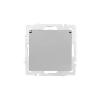 Розетка встраиваемая Lezard Vesna 742-3588-123B с заземлением с крышкой цвет платина