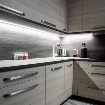 Светодиодная лента для подсветки рабочей зоны SMD 5050 60 диод 10 Вт/м 12 В 10 мм IP20 2 м нейтральный белый свет