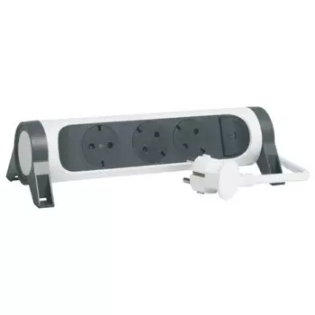 Удлинитель бытовой Legrand Комфорт 3 розетки с заземлением 3x1.5 мм 1.5 м 3680 Вт цвет черно-белый