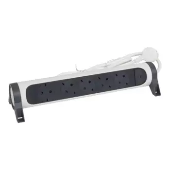Удлинитель бытовой Legrand Комфорт 5 розеток с заземлением 3x1.5 мм 1.5 м 3680 Вт цвет черно-белый