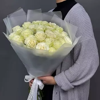 4 СЕЗОНА Монобукет из 25 белых роз