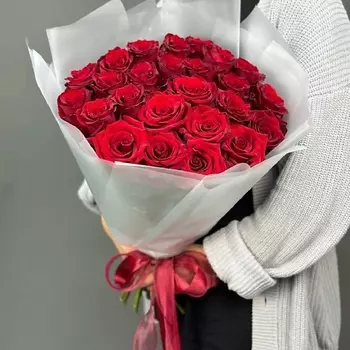 4 СЕЗОНА Монобукет из 25 красных роз