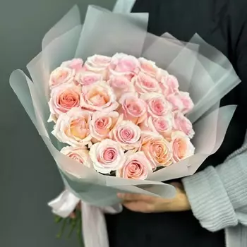 4 СЕЗОНА Монобукет из 25 нежно-розовых роз