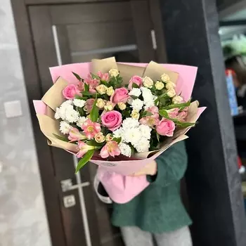 ARETAFLO ЦВЕТОЧНЫЙ САЛОН Сборный нежный букет