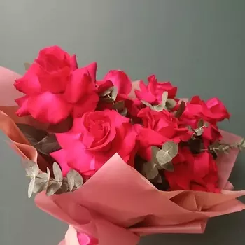 АРХБУКЕТ Букет из французских роз с эвкалиптом