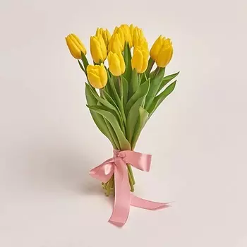 AZALIANOW ЦВЕТЫ. ПОДАРКИ. ДЕКОР Букет 15 желтых тюльпанов