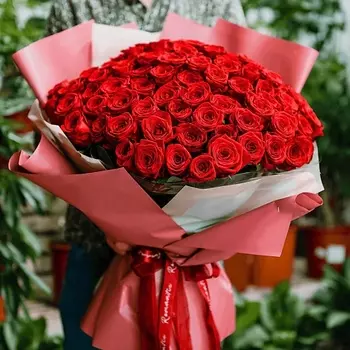 AZALIANOW ЦВЕТЫ. ПОДАРКИ. ДЕКОР Букет для любимой из 101 красной розы 40см