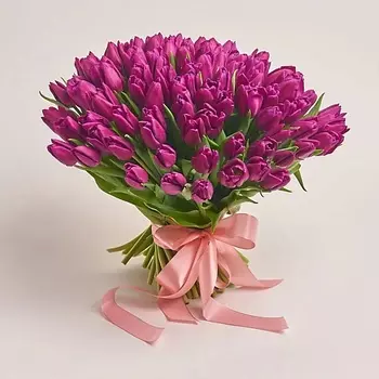 AZALIANOW ЦВЕТЫ. ПОДАРКИ. ДЕКОР Букет из 101 тюльпана фиолетового цвета
