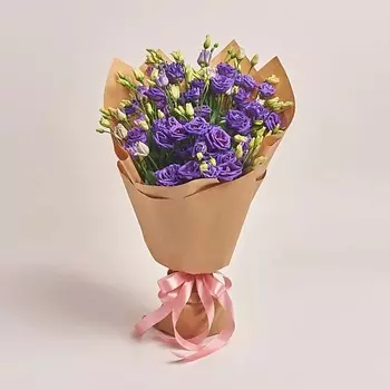 AZALIANOW ЦВЕТЫ. ПОДАРКИ. ДЕКОР Букет из 15 фиолетовых лизиантусов в крафт-бумаге