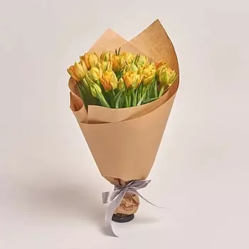 AZALIANOW ЦВЕТЫ. ПОДАРКИ. ДЕКОР Букет из 15 пионовидных оранжевых тюльпанов в крафте