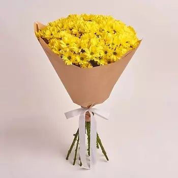 AZALIANOW ЦВЕТЫ. ПОДАРКИ. ДЕКОР Букет из 15 кустовых желтых хризантем ромашек в крафт-бумаге