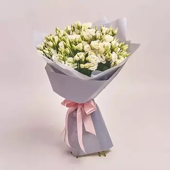 AZALIANOW ЦВЕТЫ. ПОДАРКИ. ДЕКОР Букет из 15 белых лизиантусов в серой пленке