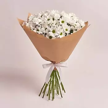 AZALIANOW ЦВЕТЫ. ПОДАРКИ. ДЕКОР Букет из 15 кустовых белых хризантем ромашек в крафт-бумаге