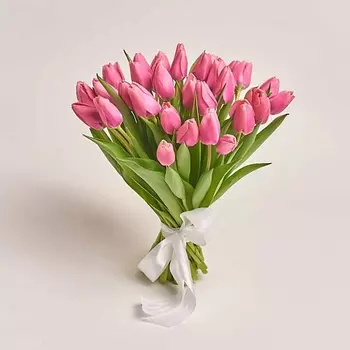 AZALIANOW ЦВЕТЫ. ПОДАРКИ. ДЕКОР Букет из 35 розовых тюльпанов