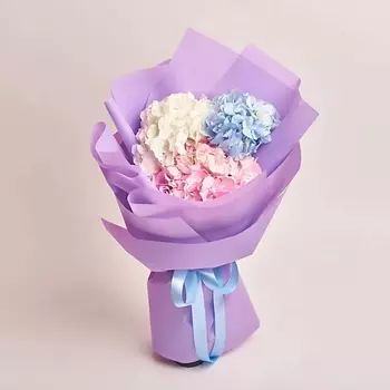 AZALIANOW ЦВЕТЫ. ПОДАРКИ. ДЕКОР Букет из 3 гортензий в сиреневой упаковке