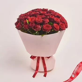 AZALIANOW ЦВЕТЫ. ПОДАРКИ. ДЕКОР Букет из 51 красной розы 40 см в бежевой упаковке