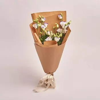 AZALIANOW ЦВЕТЫ. ПОДАРКИ. ДЕКОР Букет из 5 бело-синих лизиантусов в крафте