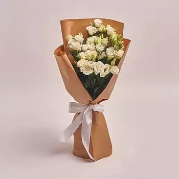 AZALIANOW ЦВЕТЫ. ПОДАРКИ. ДЕКОР Букет из 5 белых лизиантусов в крафт-бумаге