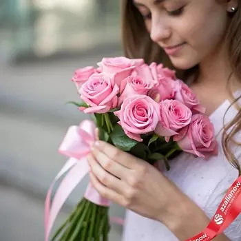 AZALIANOW ЦВЕТЫ. ПОДАРКИ. ДЕКОР Нежный букет из 9 розовых роз «Барби»