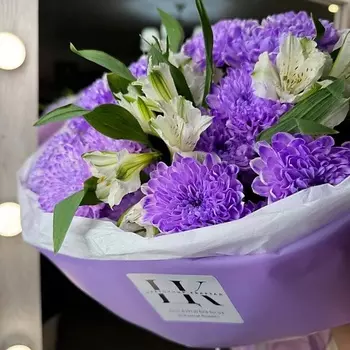 АЗАЛИЯ FLOWERS Букет из кустовой хризантемы и альстромерии "purple"