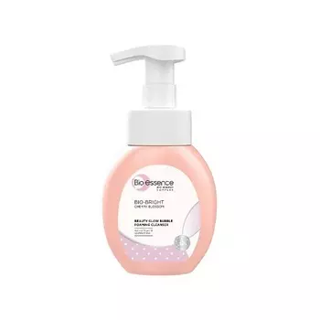 BIO ESSENCE Пенка для умывания для сияния кожи с цветами сакуры и астрой 160.0