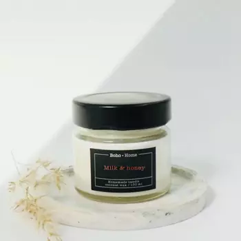 BOHO HOME Ароматическая свеча с ароматом Молоко и мед 100
