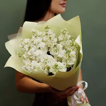 БУКЕТНАЯ ЛАВКА 15 белых маттиол