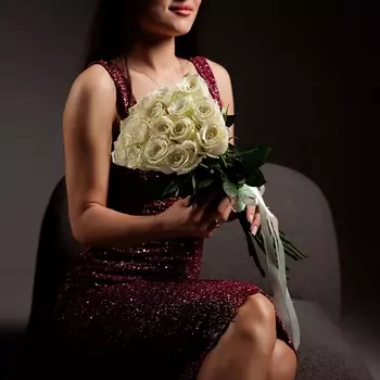 БУКЕТНАЯ ЛАВКА 15 Белых роз