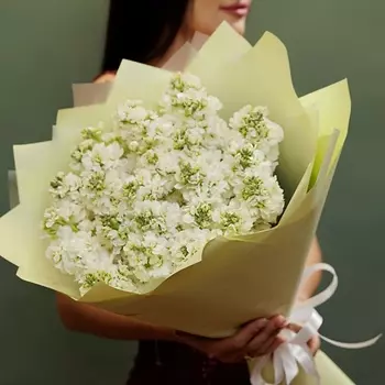 БУКЕТНАЯ ЛАВКА 25 белых маттиол