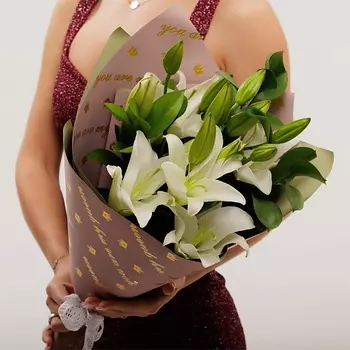 БУКЕТНАЯ ЛАВКА 3 лилии