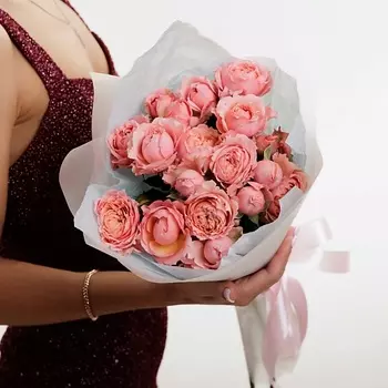 БУКЕТНАЯ ЛАВКА 5 кустовых роз - Джульетта