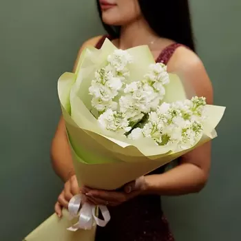 БУКЕТНАЯ ЛАВКА 9 белых маттиол