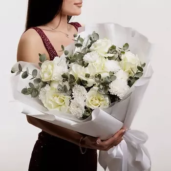 БУКЕТНАЯ ЛАВКА Французская роза с хризантемой